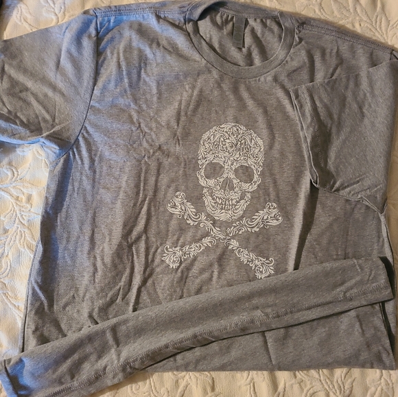 Halloween skull tee - Picture 1 of 2